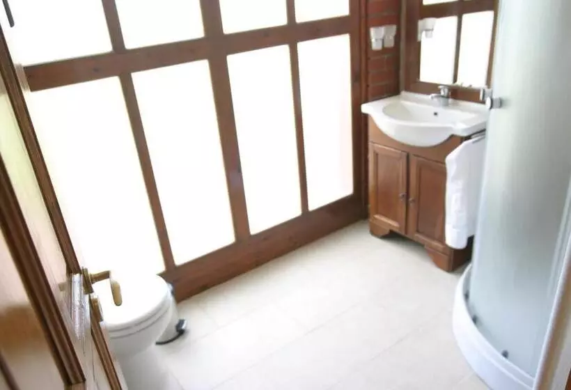 ペンション Villa Teleki