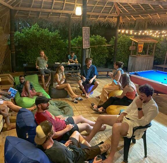 Yoyo Surf Hostel Ahangama