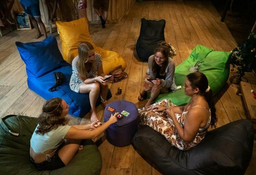 Yoyo Surf Hostel Ahangama