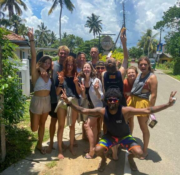 Yoyo Surf Hostel Ahangama