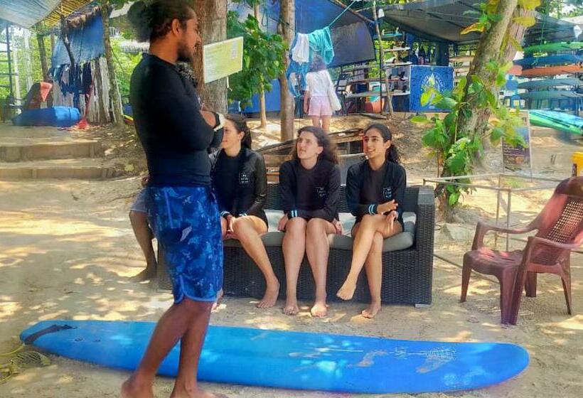 Yoyo Surf Hostel Ahangama