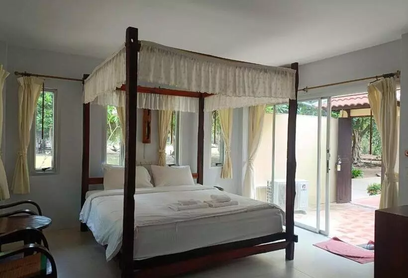 Chanchaolao Beach Resort