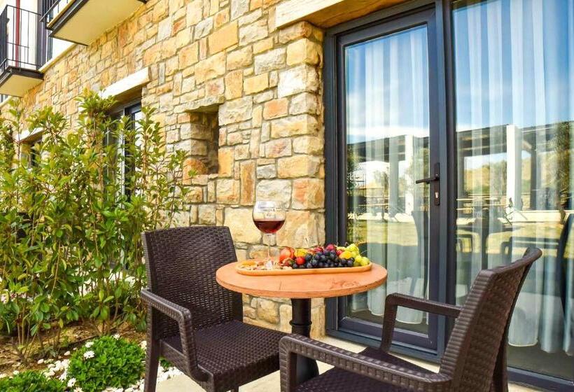 هتل Kotinos Beach