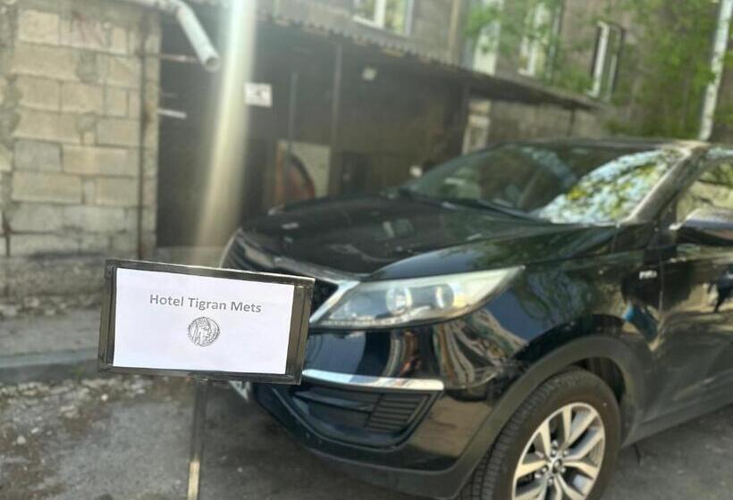 هتل Tigran Mets Yerevan