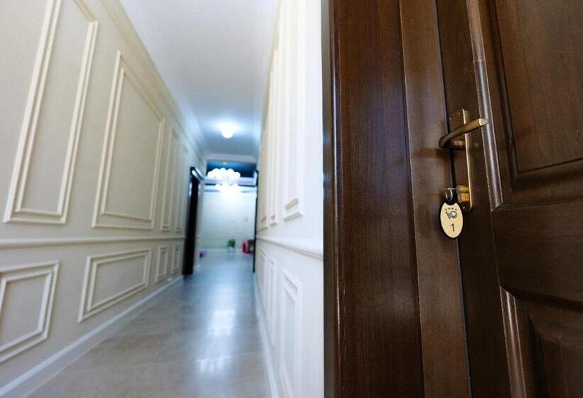 Отель Villa Ovidiu