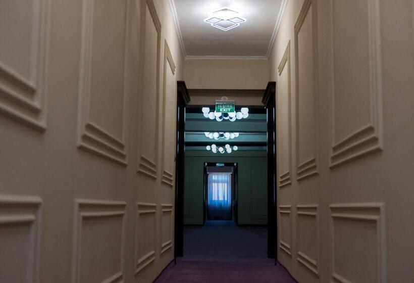 Отель Villa Ovidiu