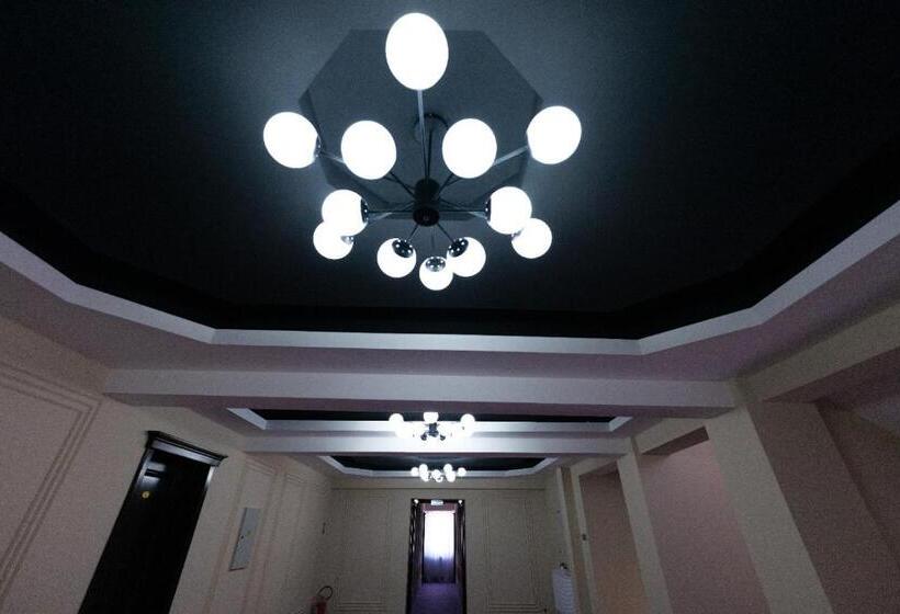 Отель Villa Ovidiu