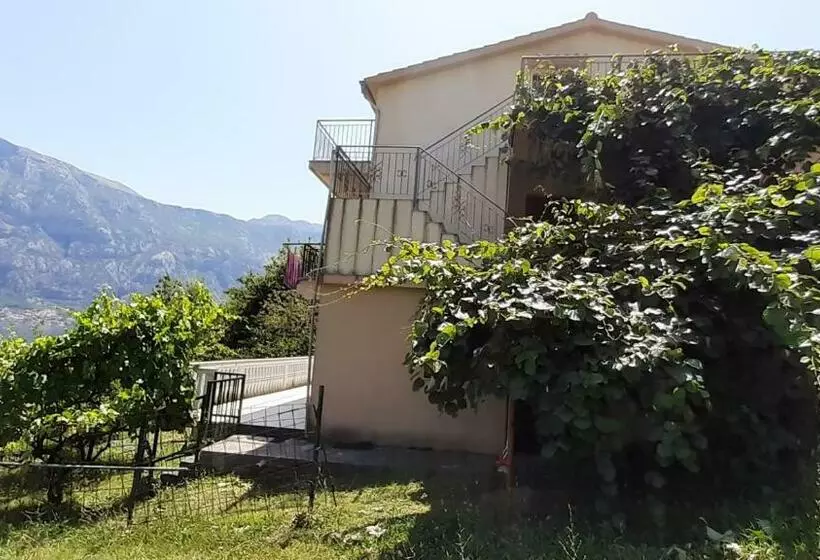 پانسیون Apartman Tešović