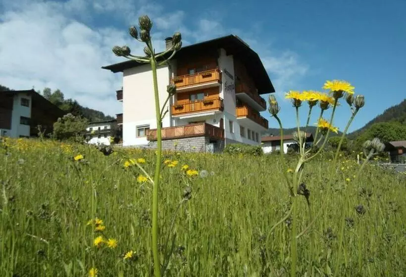 Majatalo Gästehaus Sonja