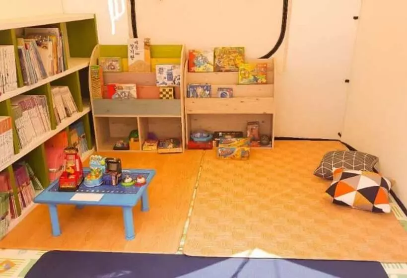 Hotelli Andong Sunrise Glamping