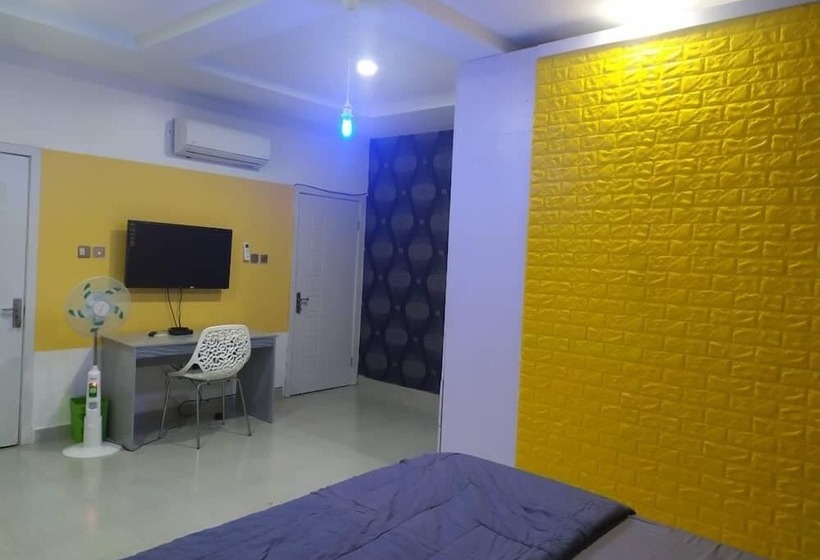 هتل Lush Terraces