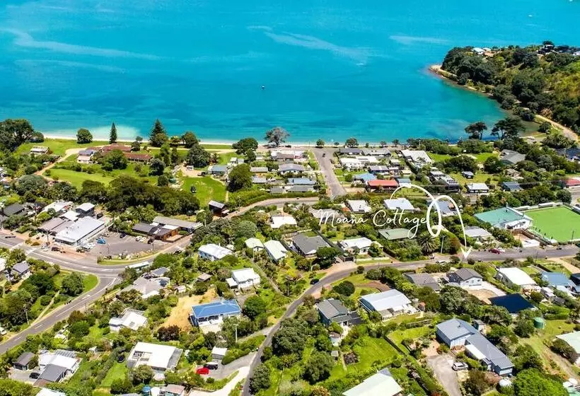 Hotelli Moana Cottage