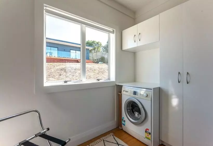 Hotelli Moana Cottage