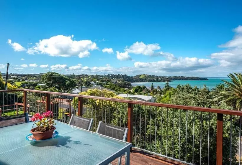 Hotelli Moana Cottage