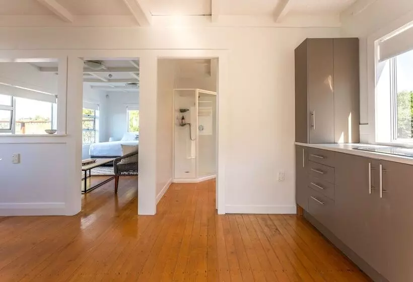 Hotelli Moana Cottage