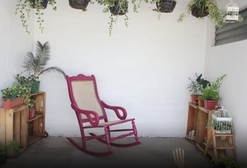 בית מלון כפרי Nahui Hostal