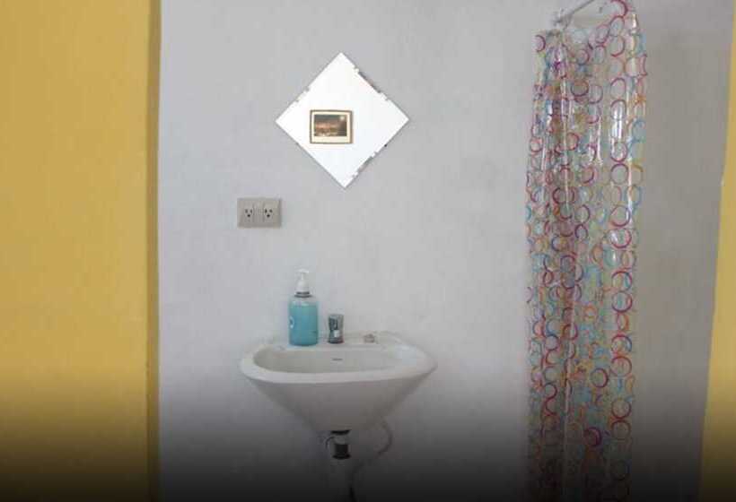 בית מלון כפרי Nahui Hostal