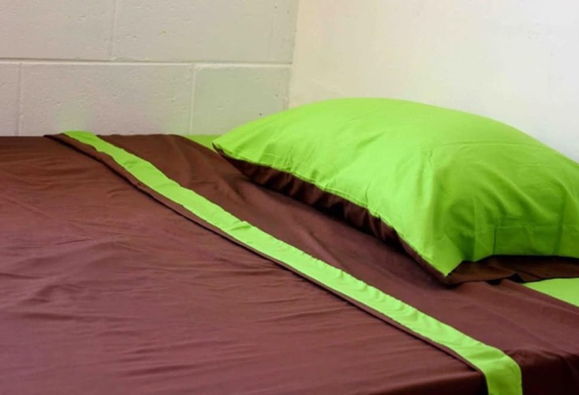 בית מלון כפרי Nahui Hostal