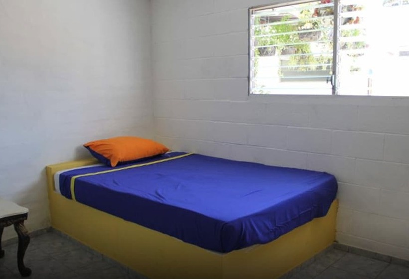 בית מלון כפרי Nahui Hostal