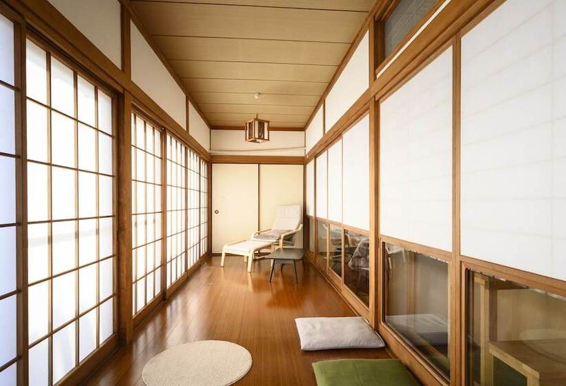 בית מלון כפרי Tips Hostel