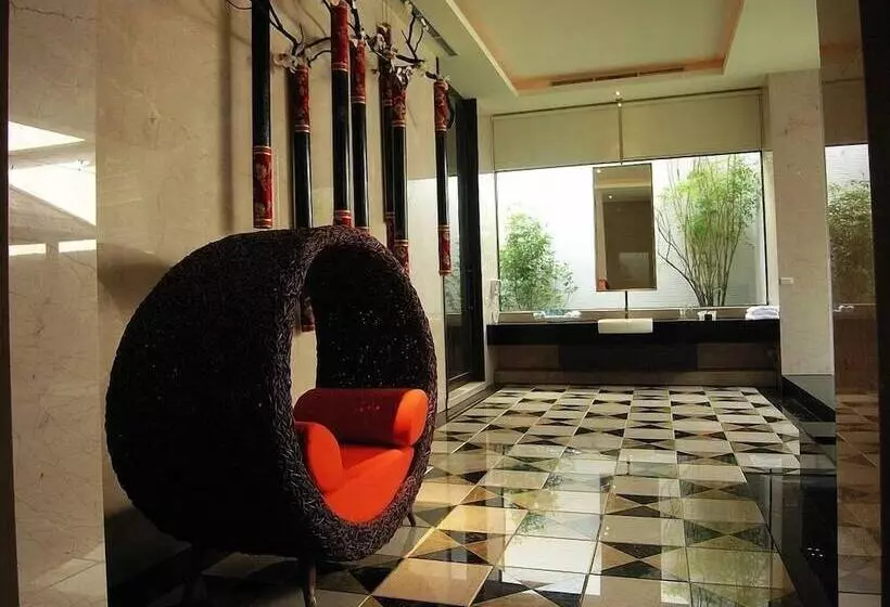 Mos Motel