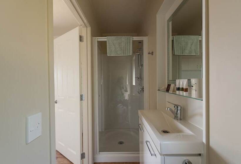 호텔 Auckland Country Cottages