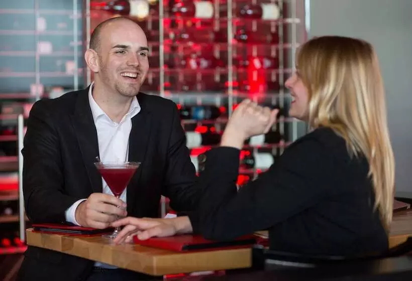 Hotelli Hôtel De La Rive