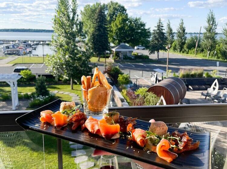 호텔 Hôtel De La Rive