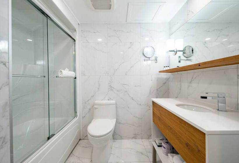 호텔 Hôtel De La Rive