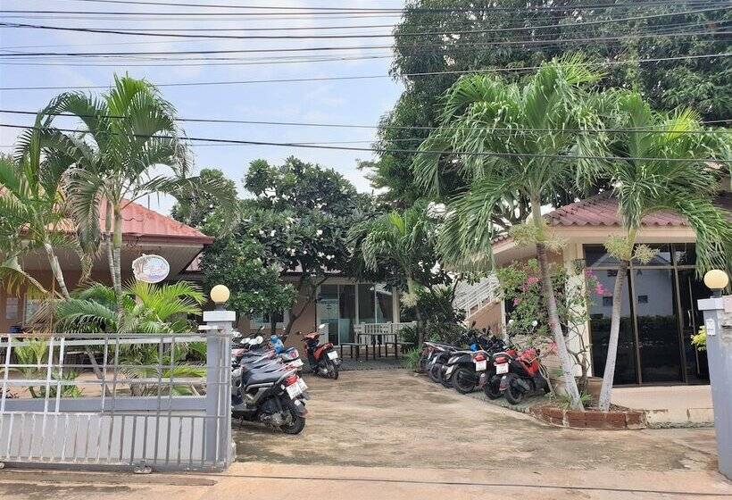 Hotel Samanta By The Sea