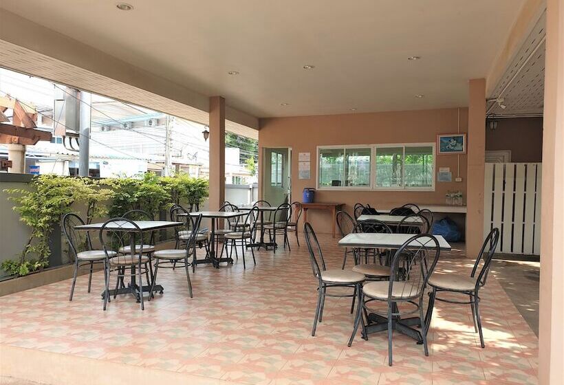 Hotel Samanta By The Sea