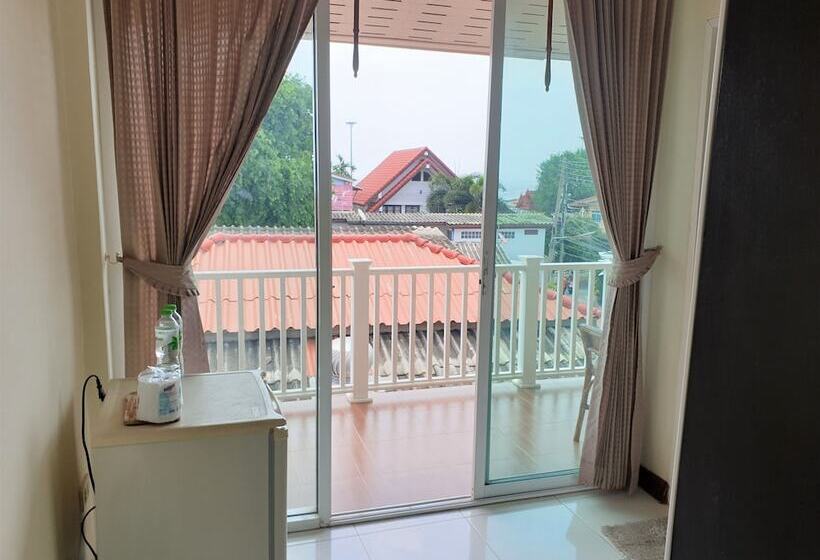 Hotel Samanta By The Sea