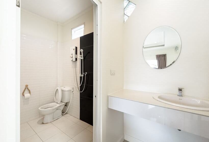 Hotel Samanta By The Sea