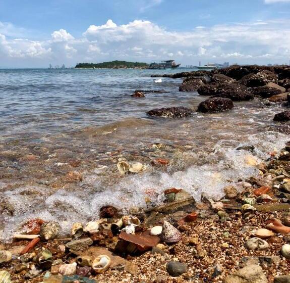 Hotel Samanta By The Sea