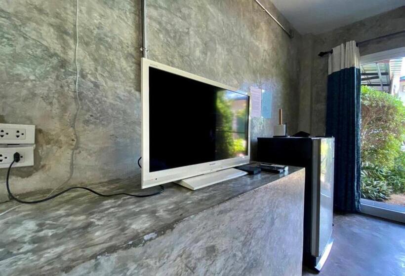 Hotel Samanta By The Sea