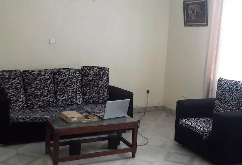 هتل Eridel Comfort Stays