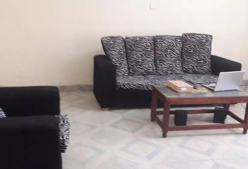 هتل Eridel Comfort Stays