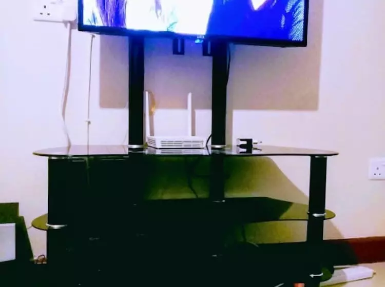هتل Jkia Airport Side Apartment