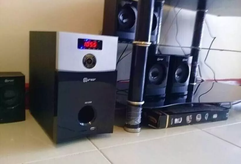 هتل Jkia Airport Side Apartment