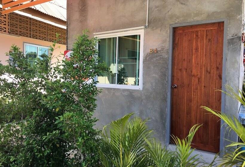 Отель Muangchaem House