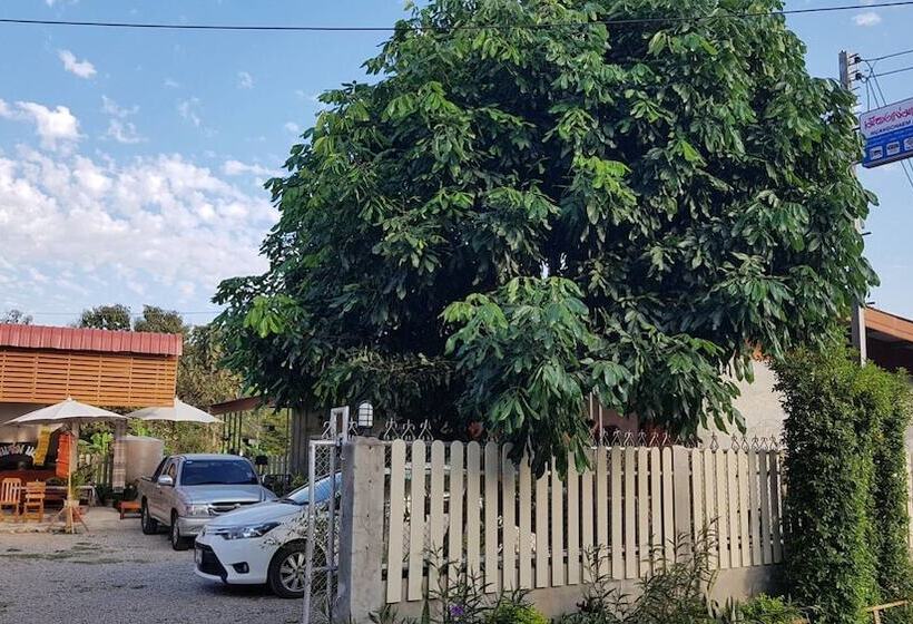 Отель Muangchaem House