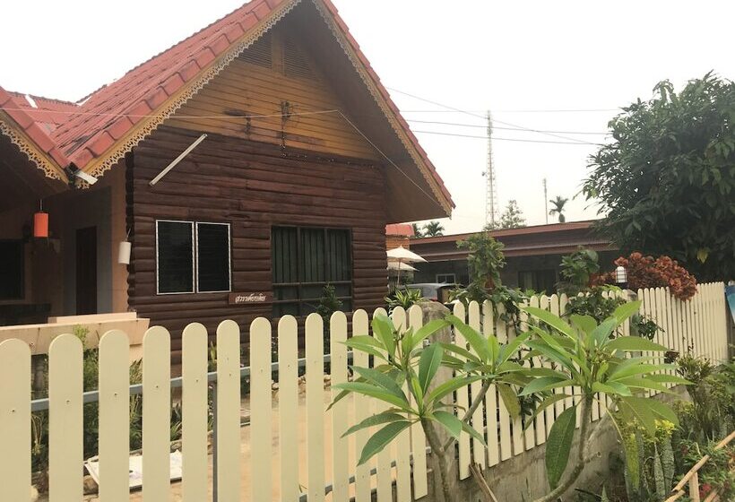 Отель Muangchaem House