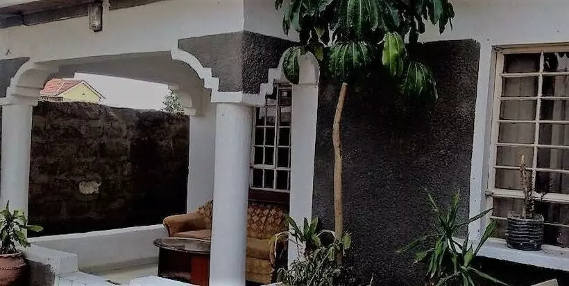 هتل Nairobi Transit Lounge