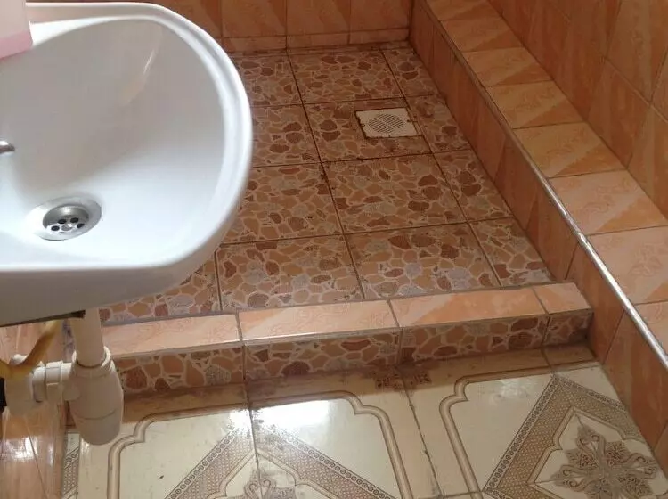 هتل Nairobi Transit Lounge
