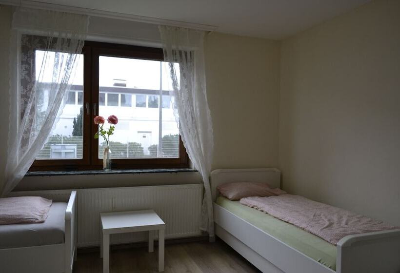 Отель Pension Highway Bünde