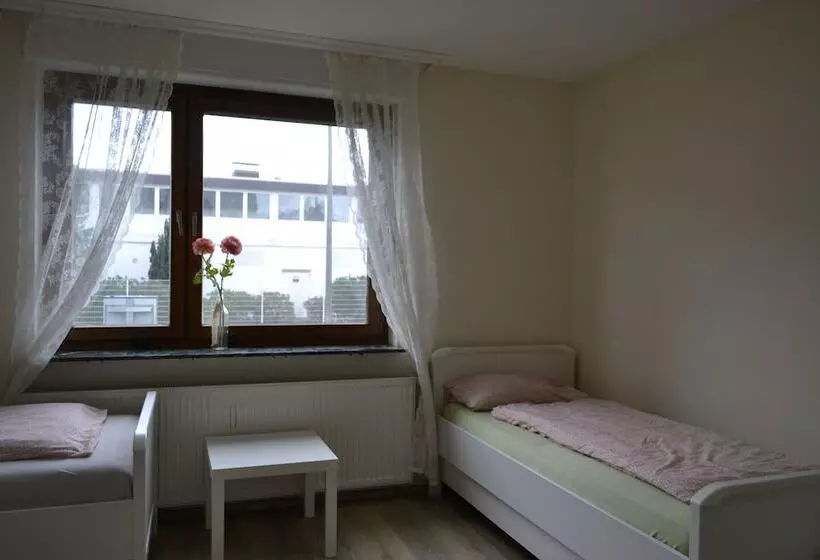 Hotelli Pension Highway Bünde