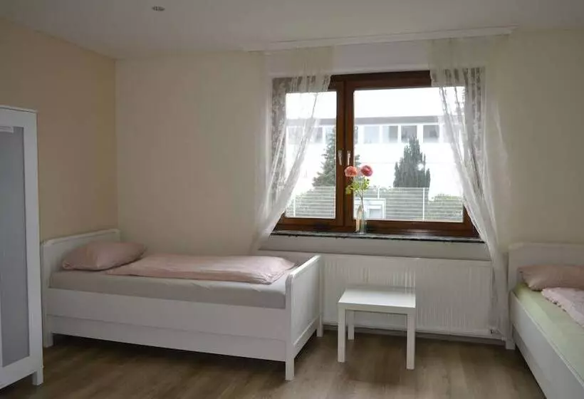 Hotelli Pension Highway Bünde