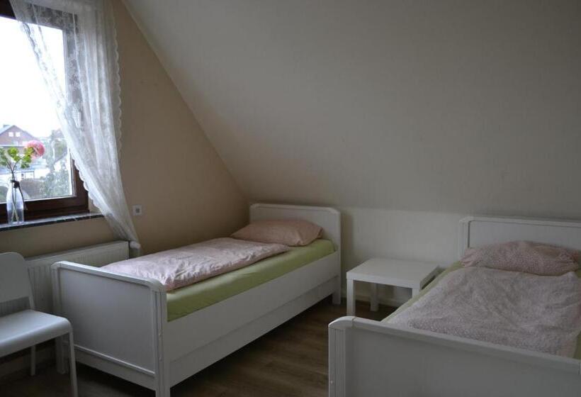 Отель Pension Highway Bünde