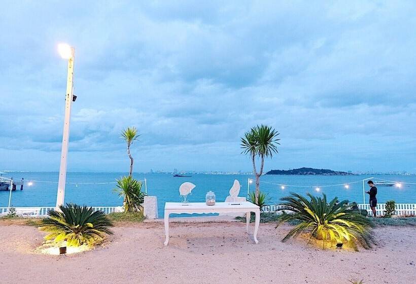 בית מלון כפרי Rimtalay Resort Koh Larn