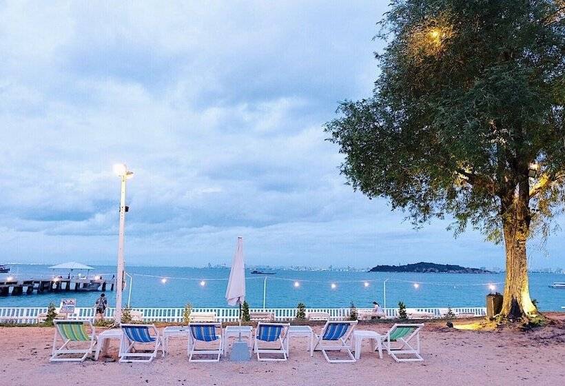 בית מלון כפרי Rimtalay Resort Koh Larn